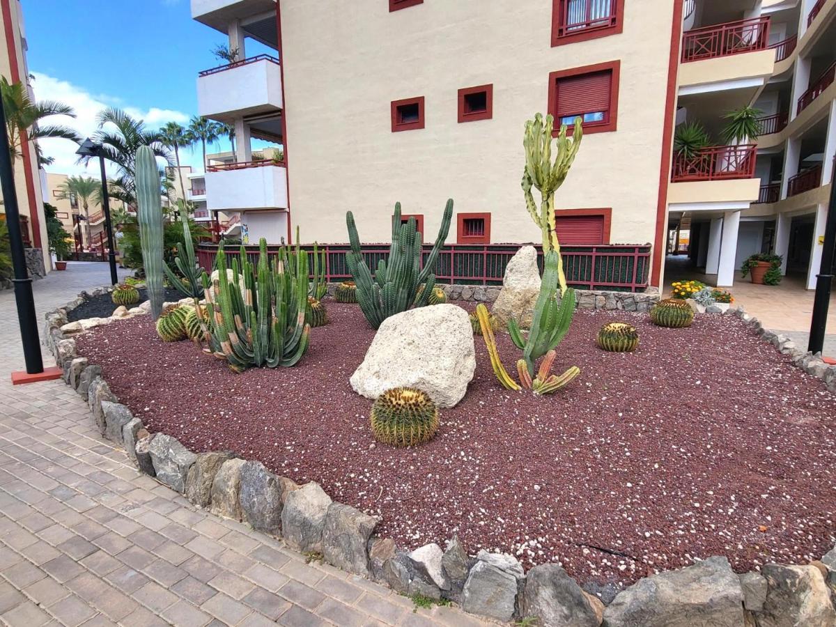 Oasis Palm Mar By Helloapartments Exterior foto