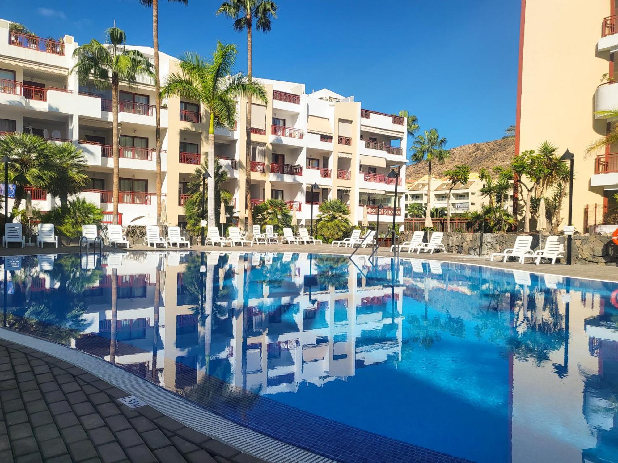 Oasis Palm Mar By Helloapartments Exterior foto
