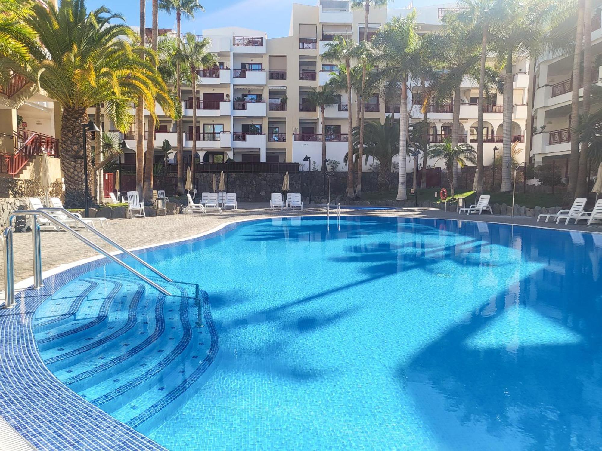 Oasis Palm Mar By Helloapartments Exterior foto